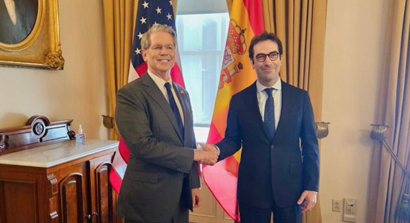 Washington Asks Spain for More Military Spending and to Eliminate the 'Google Tax'