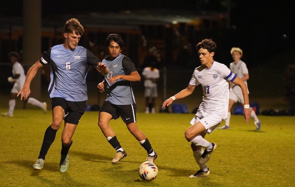 Chelsea puts four goals past Spain Park to keep playoff chances alive - Shelby County Reporter