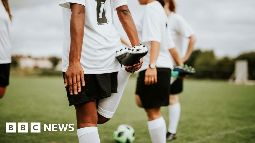 Sfa bans trans women competing in women's football
