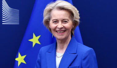 European Commission Welcomes Trump's 90-Day Tariff Pause