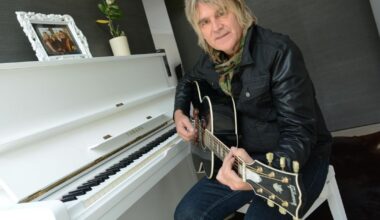 The Alarm frontman Mike Peters dies aged 66