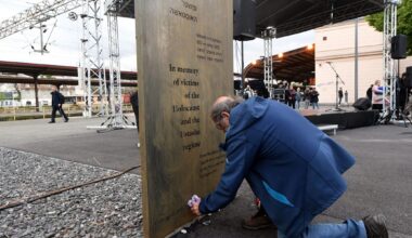 Pro-Nazi singer sells out Zagreb arena as Croatia's collaborationist past sheds its taboo