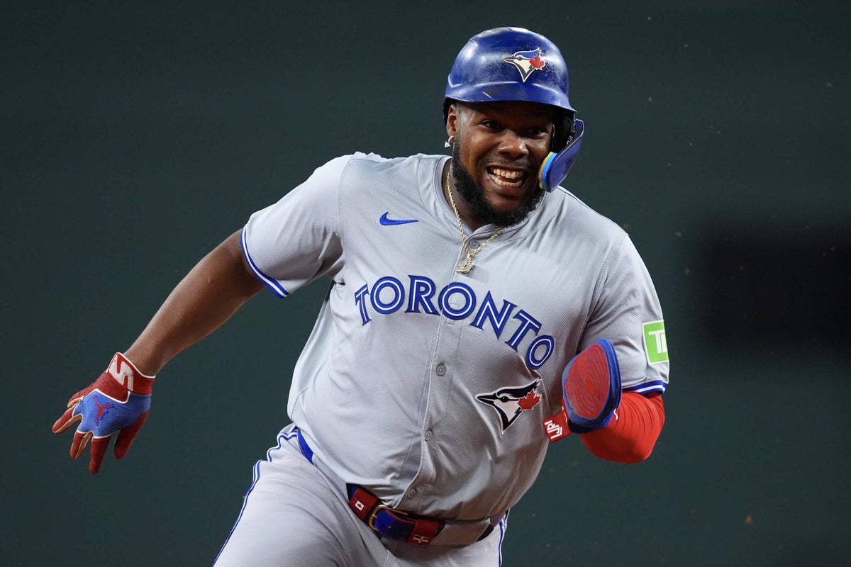 Vladimir Guerrero Jr., Blue Jays reach agreement on 14-year, $500 million extension: Sources
