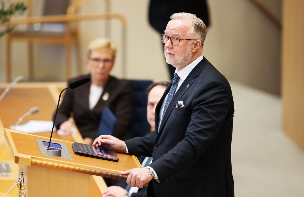 Sweden's Liberal Party leader and education minister to step down from both posts