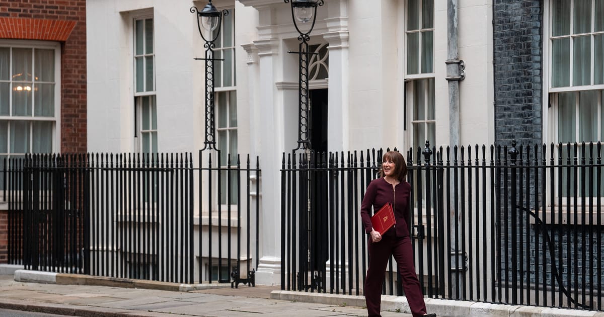 Relief for Reeves as UK economy turns up in February – POLITICO