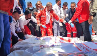 Massagraf met 14 vermoorde hulpverleners ontdekt en heel Rafah moet evacueren: Israël is nog bruter dan voorheen - De Standaard