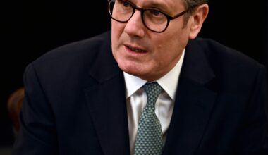 Starmer vows to ‘shelter British business from the storm’ of US tariffs – POLITICO