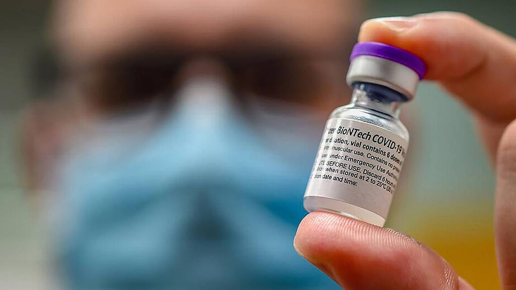 Slovakia's Fico halts COVID vaccines after pressure from anti-mRNA MP