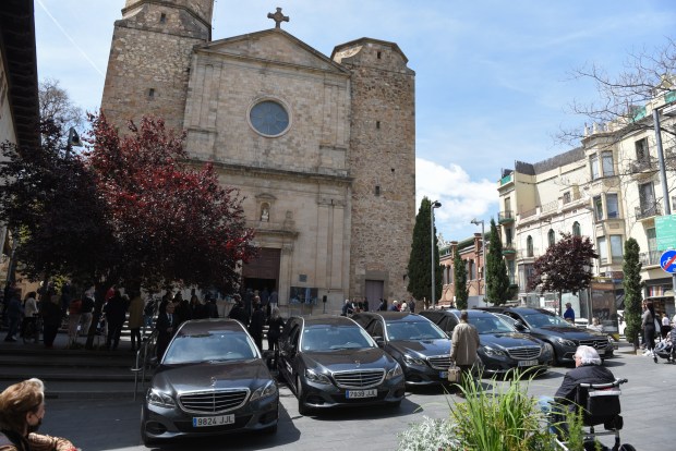 The hearses with the mortal remains of the five members of the Siemens CEO's family who died in a helicopter crash in New York, at the church of Sant Viçens de Sarria, on April 22, 2025 in Barcelona, Catalonia, Spain. (Photo By Alberto Paredes/Europa Press via Getty Images)