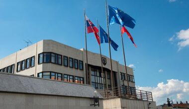 Slovak NGOs face new rules as chaotic bill clears parliament