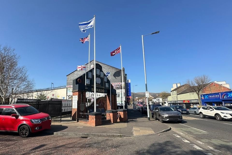 Loyalist heartland ends 50-year grudge with Paras over Belfast shootings