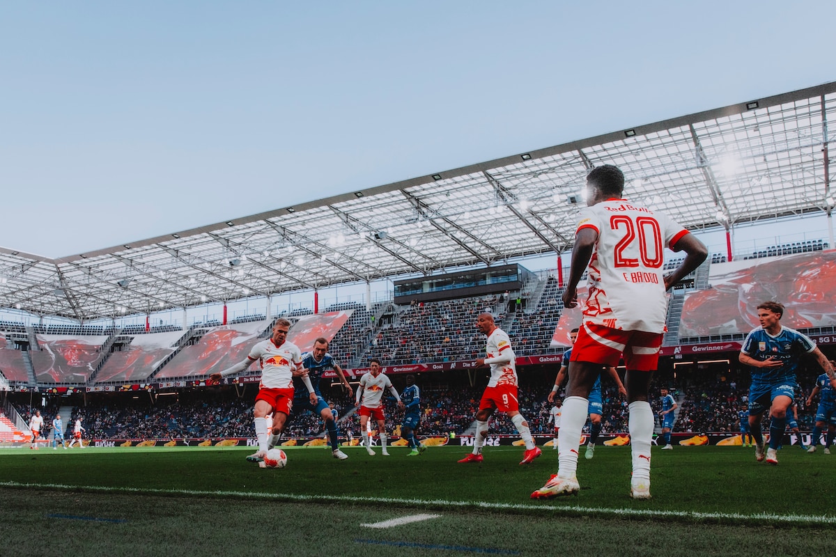 Highlights | FC Red Bull Salzburg 2 - 1 FC Blau-Weiß Linz - Red Bull Salzburg