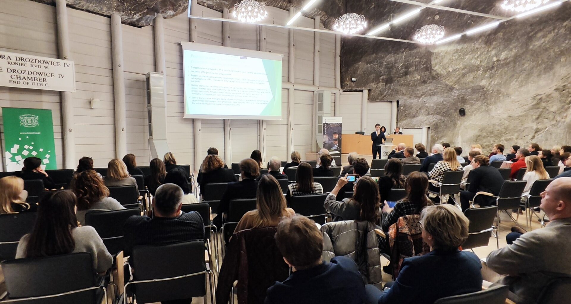 Aerozoloterapia, klimatoterapia i rehabilitacja laryngologiczna w leczeniu schorzeń górnych dróg oddechowych