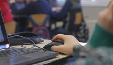 Scholen woedend om bezuiniging: 'Enorme aderlating voor kwetsbare leerlingen'