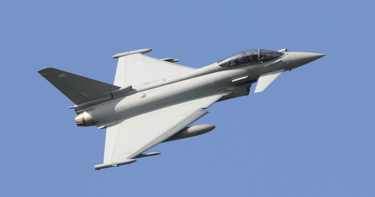 NATO fighter jets scrambled as map shows aircraft circling near Scotland
