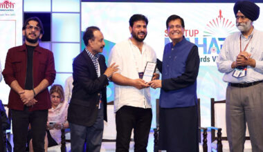 J&K Govt Sponsored Startups Shine At Startup Mahakumbh 2025; Wins Rs 25 Lakh Cash Award