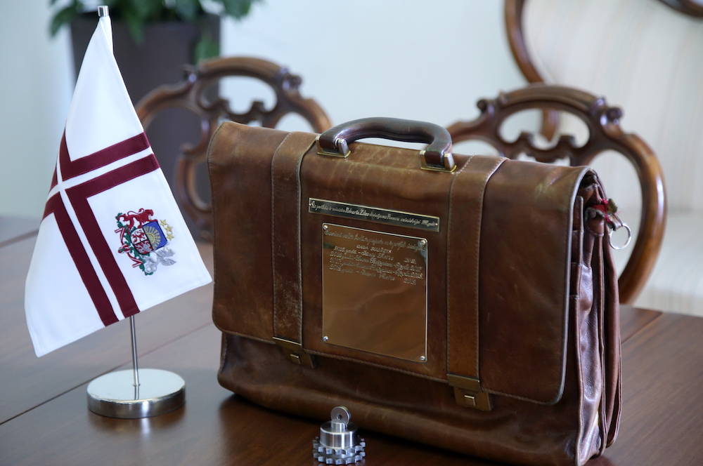 Government debt in Latvia rising faster than the EU and eurozone average