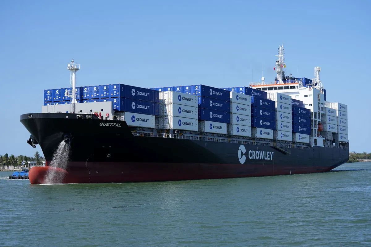 Port Everglades receives first LNG-powered cargo ship