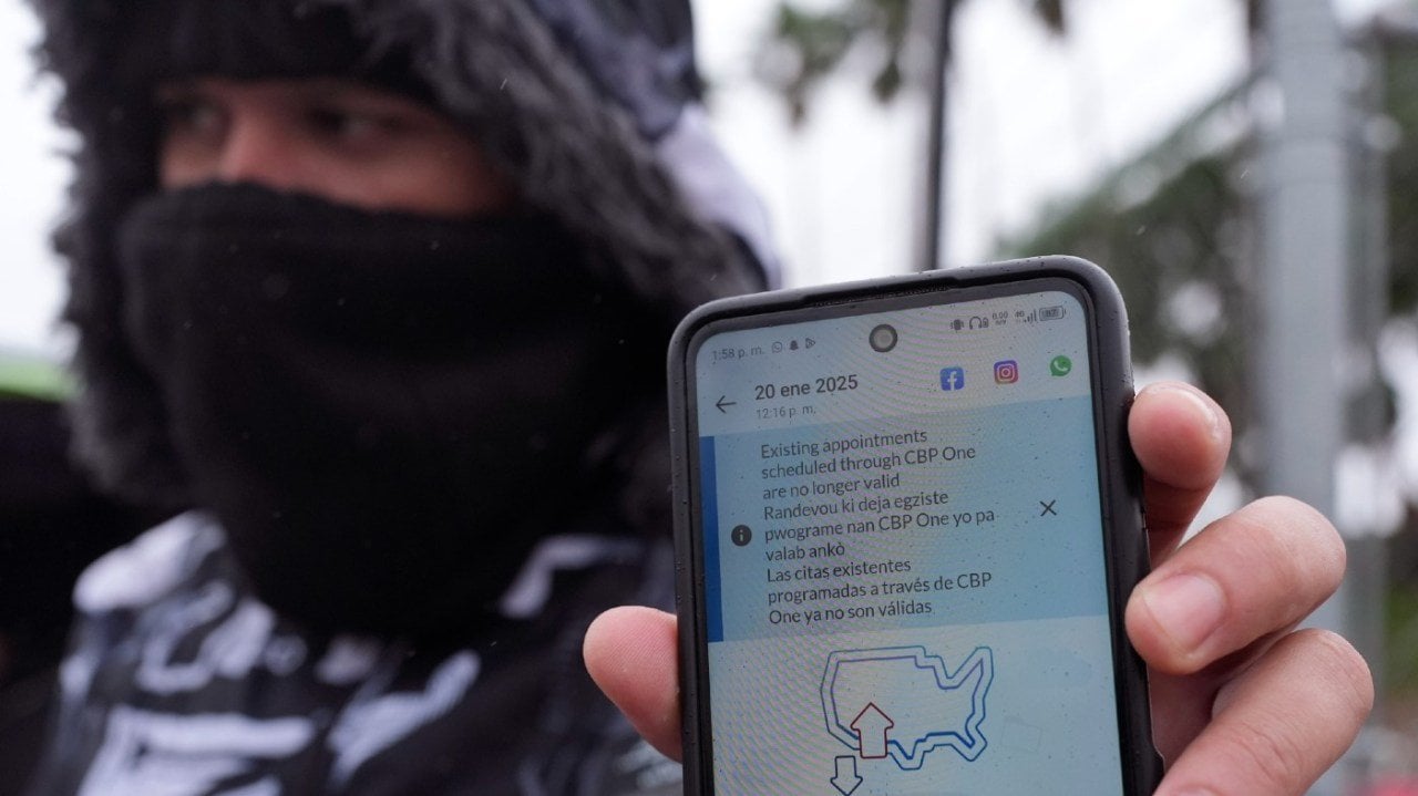 Legal status revoked for 985,000 migrants who entered US under Biden-era CBP-One app
