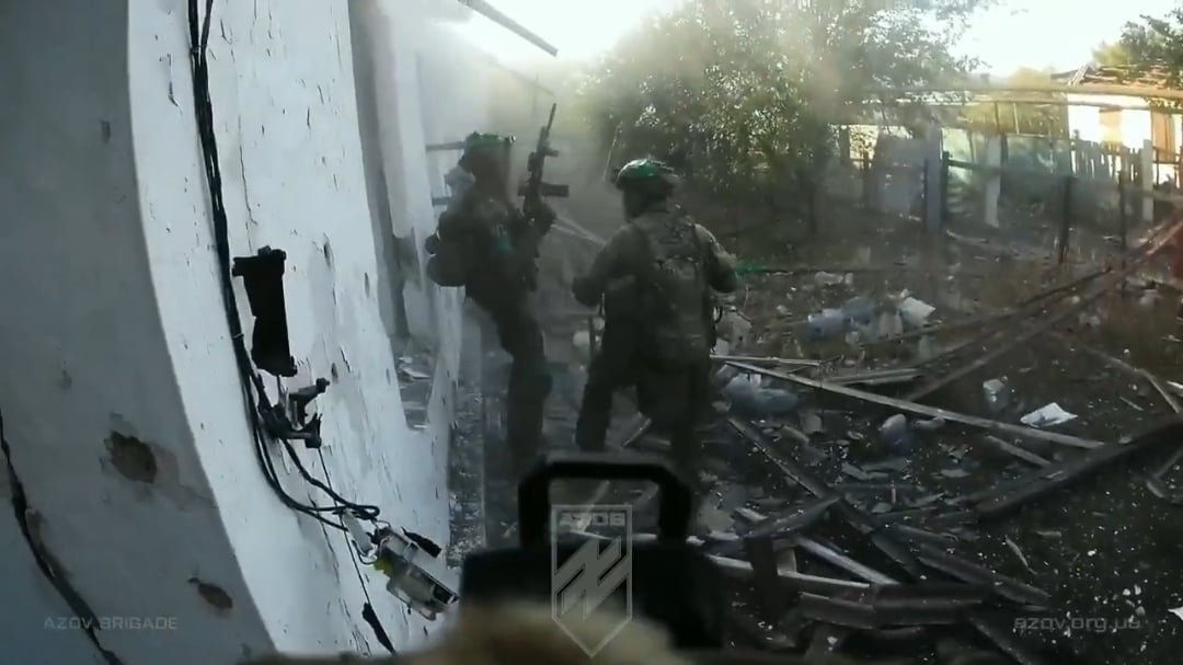 Ukrainian intelligence unit of the 12th NGU Brigade "Azov" cleared an area in the Toretsk direction. [Published 13.04.2025]