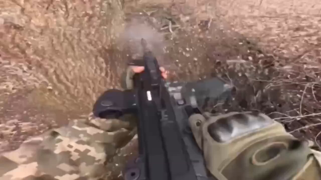 GoPro footage of Brazilian volunteer fighting for Ukraine eliminating Russian soldier in the Kharkiv direction, 2025 [enemy visible]