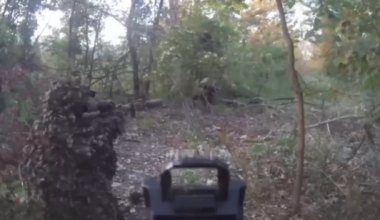 Ukrainian sabotage and reconnaissance group ambush Russian troops in Kreminna forest [Enemy visible]
