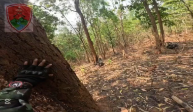 PDF (People's Defense Force) and other rebels attacking a military junta camp in Bawlakhe District, Karenni State, Myanmar (Burma). March 27, 2025