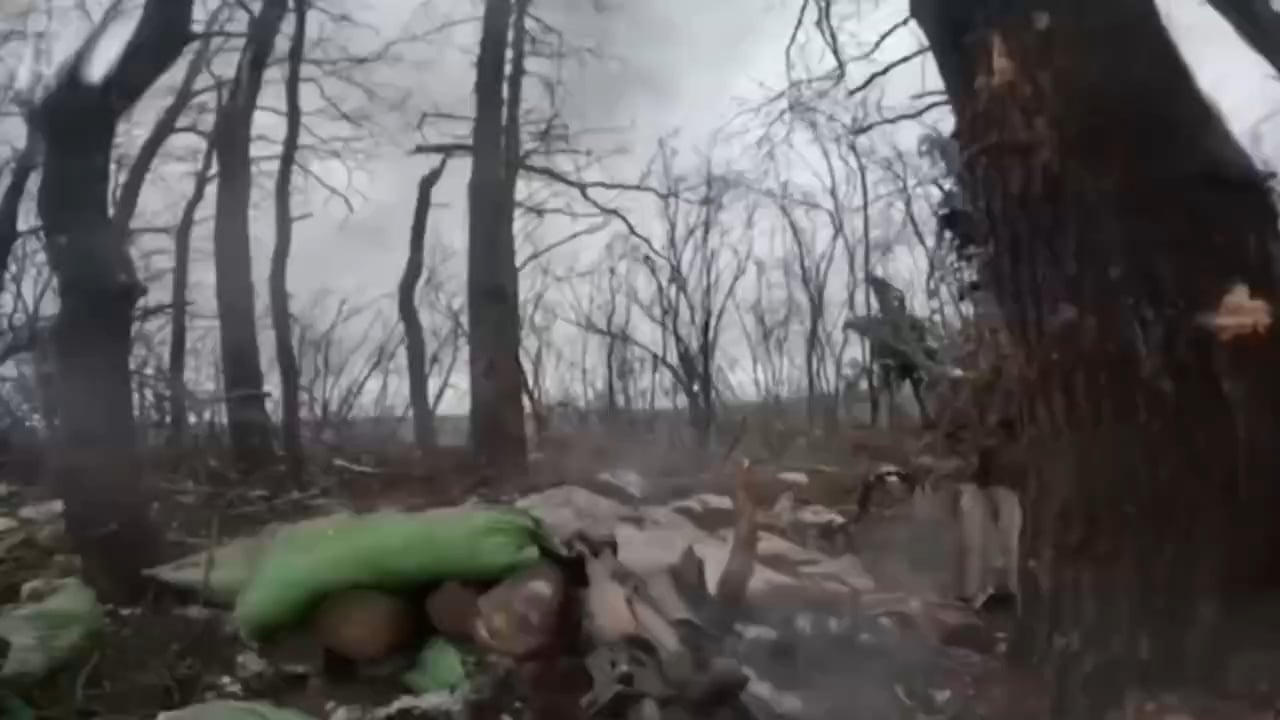 [Enemy Visible] UA soldier kills RU soldier, Kharkiv Oblast