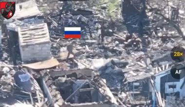 Curious Russian soldier picked up an Ukrainian IED and was blown up. Pokrovsk direction. Observed by Ukrainian 155th Mechanized Brigade. April 2025