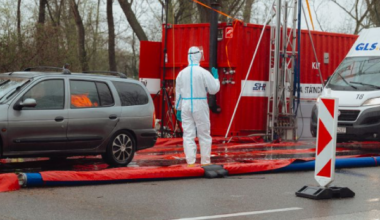 Austria to partially close border with Hungary