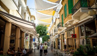 cover Cyprus Business Now: Amazon execs, AstroBank, Invest Cyprus, Kedipes, DreamPlay