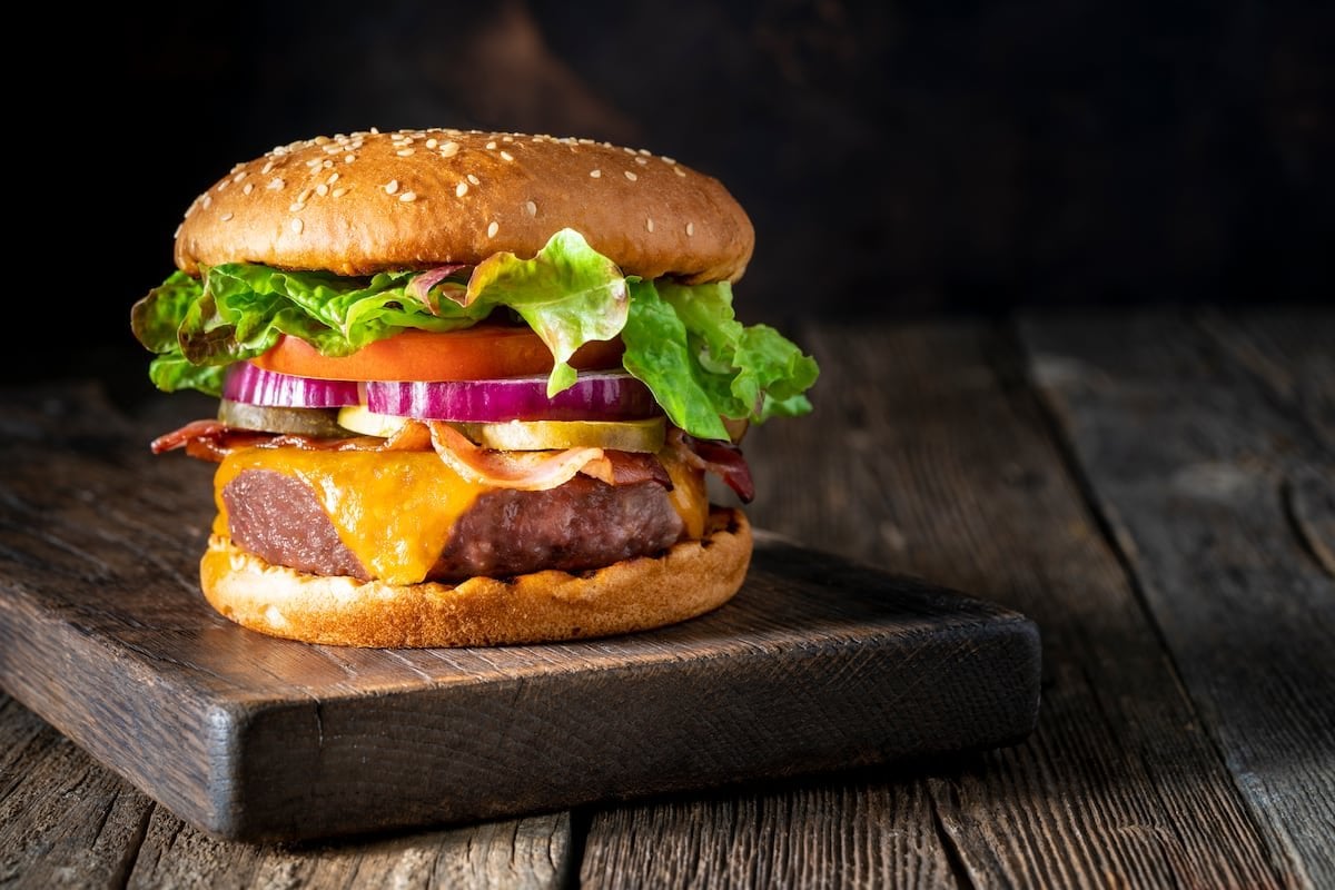 La hamburguesa clásica está en peligro de extinción: Odio eterno al ‘burger’ moderno