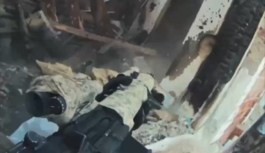Ukrainian Scouts capture a soldier in the Pokrovskoye direction.