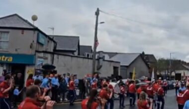 Loyalists mock death of Pope Francis at Apprentice Boys parade attended by senior DUP figures