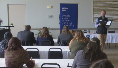 Small business consultant instructs Houghton Country groups on financial statements
