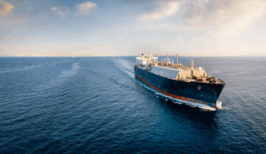 Petronas Delivers First LNG Cargo for Petrovietnam