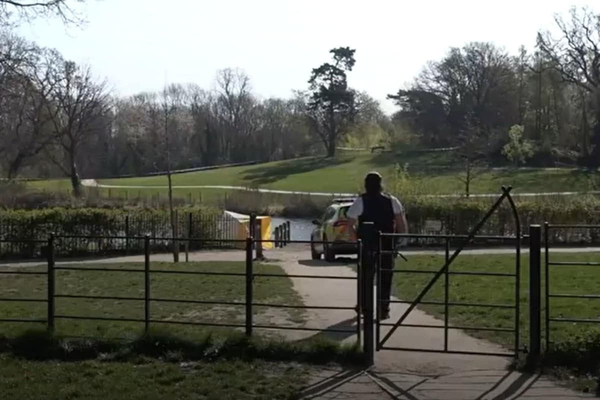 Met Police issue swimming warning after death of teenager in London lake