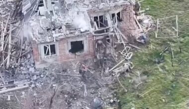 Video shows 4 captive Ukrainian troops killed by men identified as Russian forces