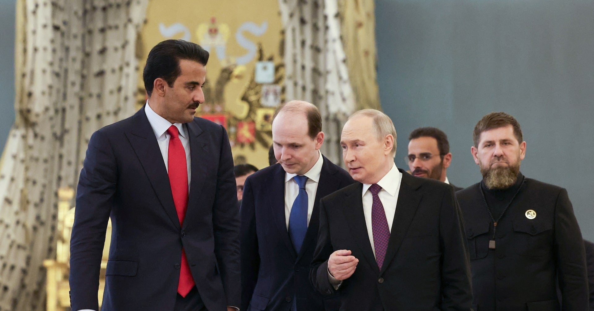 Russia and Qatar sign 2 billion euro investment deal