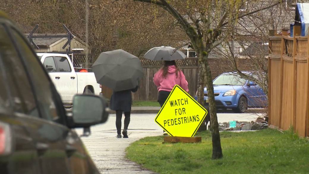 Click to play video: '5-year-old girl in hospital after fentanyl overdose at Mission home'