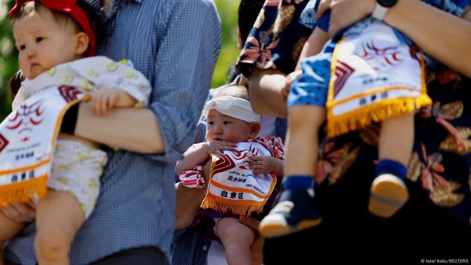 Japan sees record drop in population