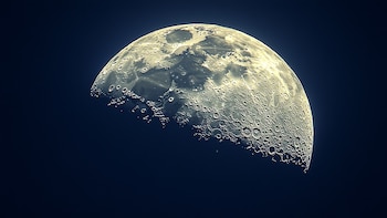 La luna en cuarto menguante