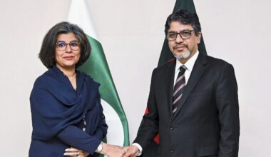 Bangladesh and Pakistan resume talks after 15 years, seek to mend strained ties