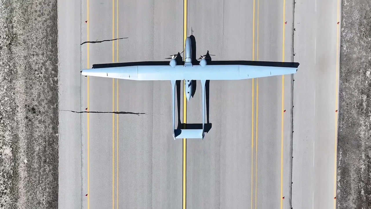 Türkiye's Aksungur UAV sets altitude record with indigenous engine TEI-PD170