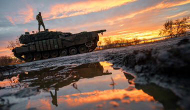 KURAHOVE, UKRAINE - DECEMBER 19: Ukrainian servicemen of the 33rd brigade operate a Leopard battle tank in the direction of Kurahove, Ukraine as Russia-Ukraine war continues on December 19, 2024. (Photo by Wolfgang Schwan/Anadolu via Getty Images)