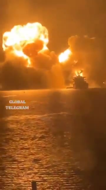 Turkish Sailors document American airstrikes on Yemen