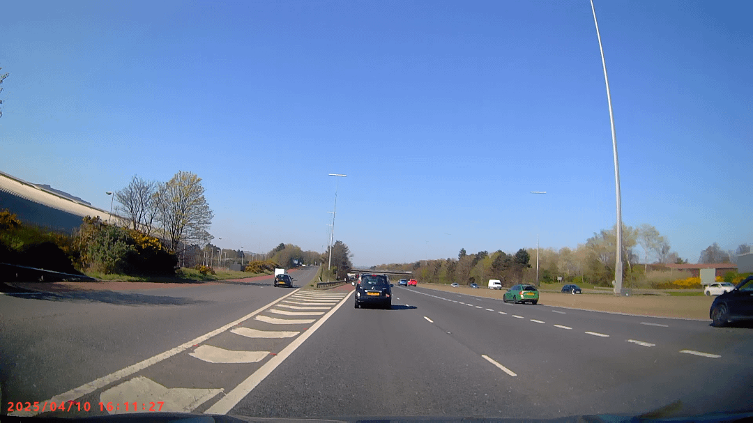M2 Foreshore near miss