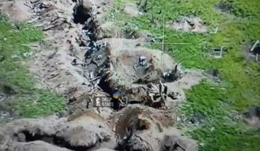 Ukrainians and Russians jointly recovering the bodies of the fallen during the truce - Deepstate