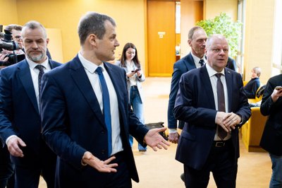 Gintautas Paluckas, Saulius Skvernelis