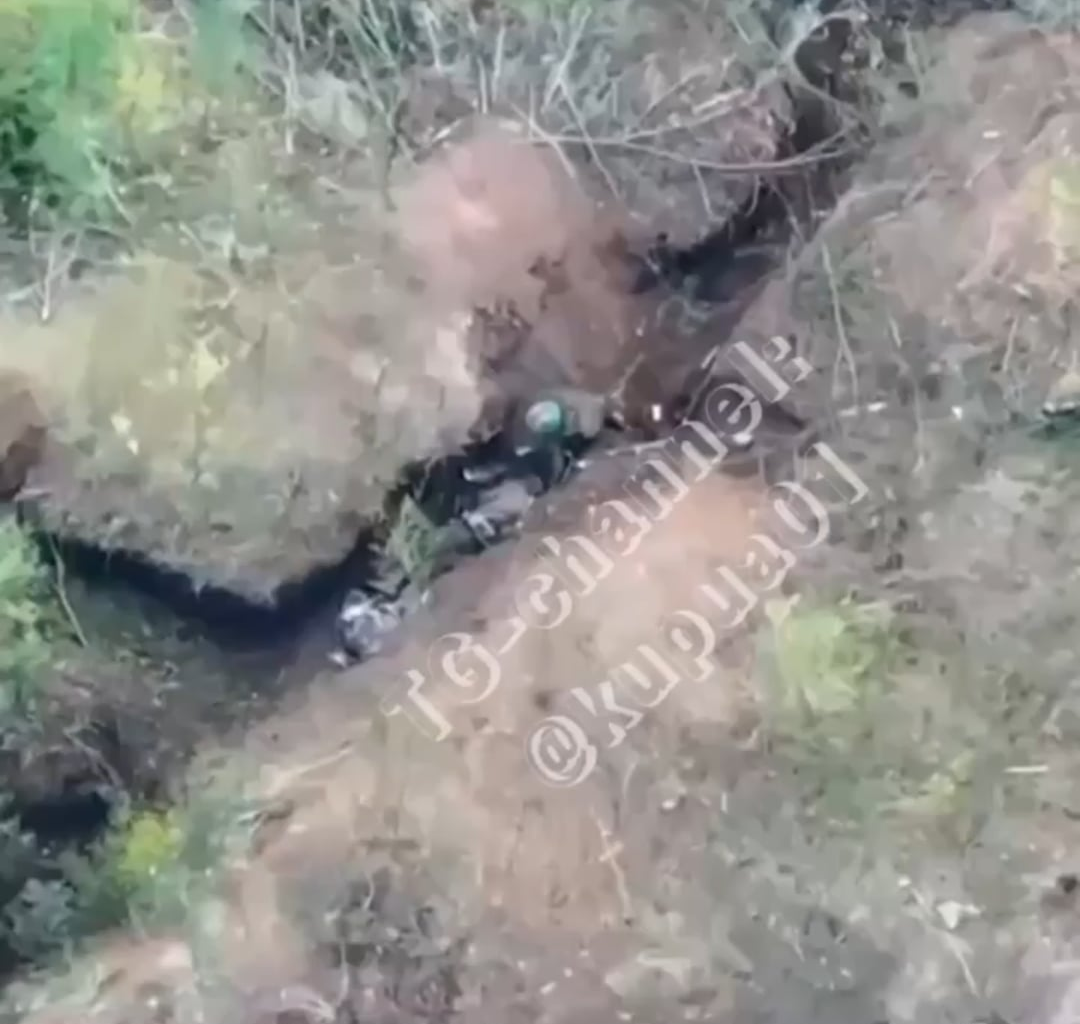 Ukrainian killed russian after hand to hand fight.